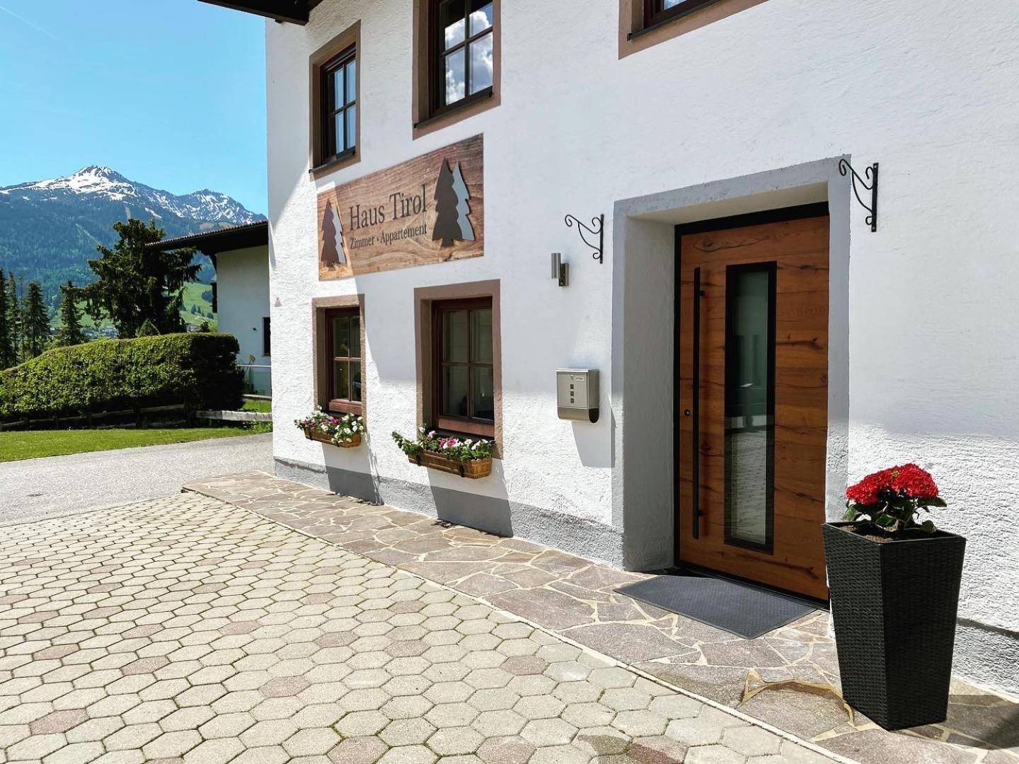 Hotel Haus Tirol Ehrwald Exteriér fotografie